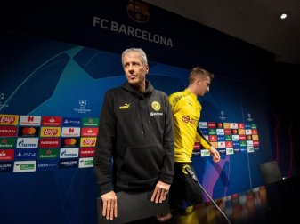 Sind mit dem BVB beim FC Barcelona gefordert: Coach Lucien Favre (l) und Kapitän Marco Reus. Foto: Marius Becker/dpa