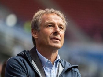 Jürgen Klinsmann wird bis Saisonende neuer Trainer bei Hertha BSC. Foto: Robert Michael/zb/dpa Jürgen Klinsmann wird bis Saisonende neuer Trainer bei Hertha BSC. Foto: Robert Michael/zb/dpa