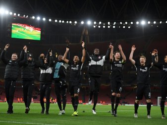 Frankfurt feiert den Sieg in London Frankfurt feiert den Sieg in London
