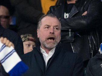 Wohnte wieder einem Schalke-Heimspiel bei: Clemens Tönnies. Foto: Bernd Thissen/dpa Wohnte wieder einem Schalke-Heimspiel bei: Clemens Tönnies. Foto: Bernd Thissen/dpa