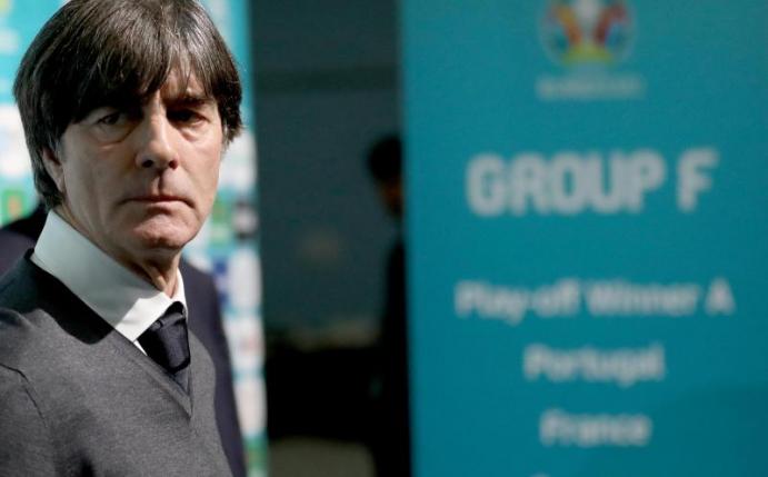 Für Bundestrainer Joachim Löw und sein Team wird die Gruppe F bei der EM 2020 eine echte Herausforderung. Foto: Christian Charisius/dpa