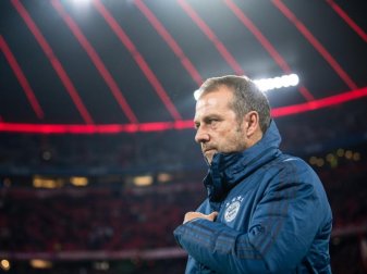 Kann trotz der Niederlage durch Leverksuen auf eine längere Amtszeit als Bayern-Trainer hoffen: Hansi Flick. Foto: Matthias Balk/dpa Kann trotz der Niederlage durch Leverksuen auf eine längere Amtszeit als Bayern-Trainer hoffen: Hansi Flick. Foto: Matthias Balk/dpa