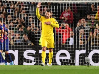 Mats Hummels wies Gerüchte über ein angespanntes Verhältnis mit Coach Lucien Favre zurück. Foto: Marius Becker/dpa Mats Hummels wies Gerüchte über ein angespanntes Verhältnis mit Coach Lucien Favre zurück. Foto: Marius Becker/dpa