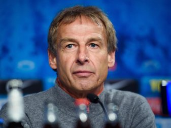 Bekommt es mit Hertha BSC mit Eintracht Frankfurt zu tun: Trainer Jürgen Klinsmann. Foto: Gregor Fischer/dpa Bekommt es mit Hertha BSC mit Eintracht Frankfurt zu tun: Trainer Jürgen Klinsmann. Foto: Gregor Fischer/dpa