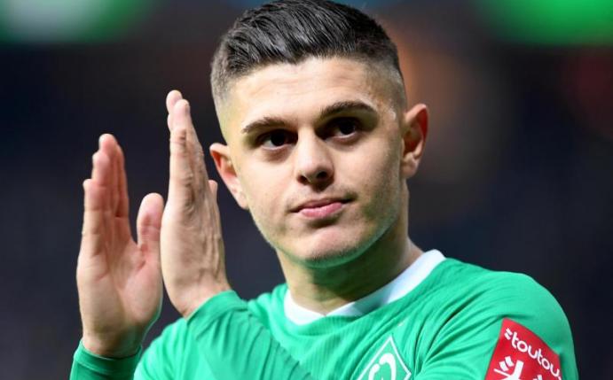 Könnte bei einem Transfer Werder Bremen viel Geld einbringen: Milot Rashica. Foto: Carmen Jaspersen/dpa