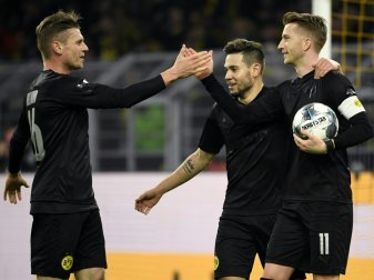 Marco Reus (r.) und Co. schlagen Fortuna Düsseldorf
Marco Reus (r.) und Co. schlagen Fortuna Düsseldorf