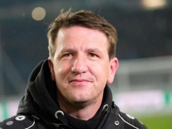 Wird Trainer beim schottischen Club Heart of Midlothian: Daniel Stendel. Foto: Peter Steffen/dpa Wird Trainer beim schottischen Club Heart of Midlothian: Daniel Stendel. Foto: Peter Steffen/dpa