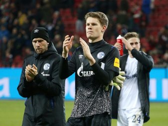 Schalke-Keeper Alexander Nübel gesteht Fehler ein Schalke-Keeper Alexander Nübel gesteht Fehler ein