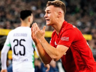 Joshua Kimmich hadert mit dem Spiel der Bayern im Borussia-Park. Foto: Federico Gambarini/dpa Joshua Kimmich hadert mit dem Spiel der Bayern im Borussia-Park. Foto: Federico Gambarini/dpa