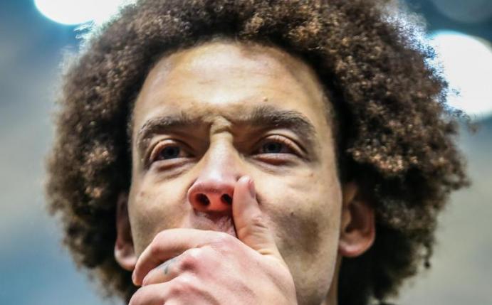 Fällt nach einem Unfall für Borussia Dortmund aus: Axel Witsel. Foto: Andreas Gora/dpa