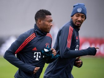 Jérôme Boateng (r) war beim Abschlusstraining des FC Bayern dabei. Foto: Sven Hoppe/dpa Jérôme Boateng (r) war beim Abschlusstraining des FC Bayern dabei. Foto: Sven Hoppe/dpa