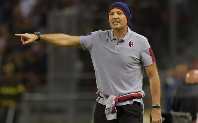 Bolognas Trainer Sinisa Mihajlovic ist an Leukämie erkrankt. Foto: Marco Vasini/AP/dpa