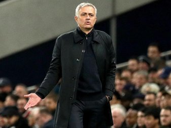 José Mourinho steht nun bei Tottenham Hotspur an der Seitenlinie. Foto: Jonathan Brady/PA Wire/dpa José Mourinho steht nun bei Tottenham Hotspur an der Seitenlinie. Foto: Jonathan Brady/PA Wire/dpa