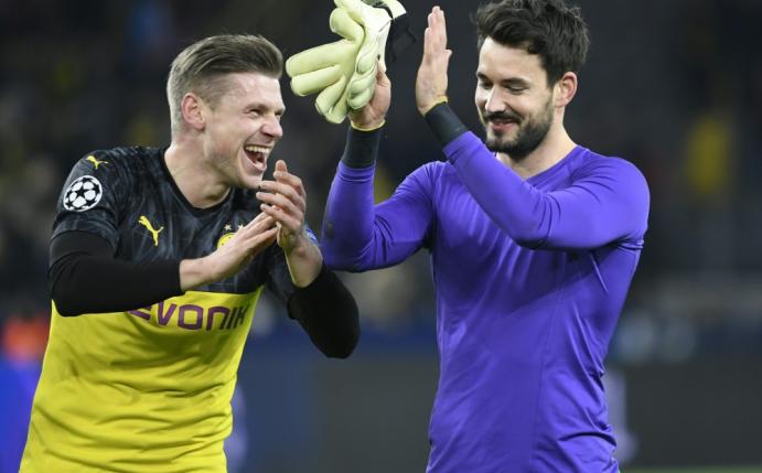 Bürki (r.) war der gefeierte Mann in Dortmund