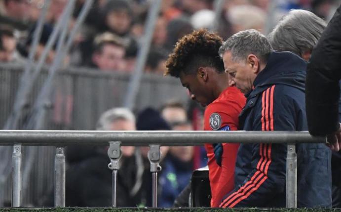 Wurde wenige Minuten nach seinem Tor zum 1:0 gegen Tottenham verletzt ausgewechselt: Kingsley Coman (l). Foto: Matthias Balk/dpa