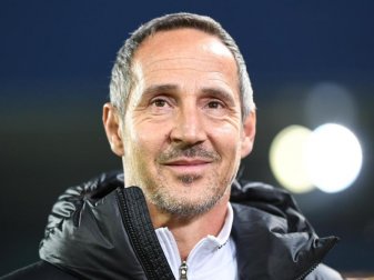 Will mit Frankfurt in die K.o.-Runde: Eintracht-Coach Adi Hütter. Foto: Patrick Seeger/dpa Will mit Frankfurt in die K.o.-Runde: Eintracht-Coach Adi Hütter. Foto: Patrick Seeger/dpa