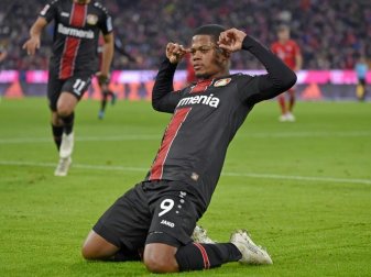 Bailey ließ sich schon wieder zur Tätlichkeit hinreißen Bailey ließ sich schon wieder zur Tätlichkeit hinreißen