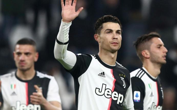 Ronaldo schießt Juve an die Spitze