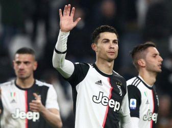 Ronaldo schießt Juve an die Spitze Ronaldo schießt Juve an die Spitze