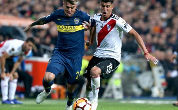 Exequiel Palacios (r) in Aktion für River Plate Buenos Aires. Foto: Cezaro de Luca/dpa