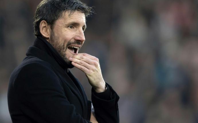 Van Bommel künftig nicht mehr auf der Trainerbank