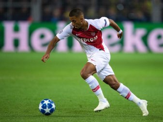 Hat offenbar das Interesse des FC Bayern geweckt: Benjamin Henrichs von AS Monaco. Foto: Marius Becker/dpa Hat offenbar das Interesse des FC Bayern geweckt: Benjamin Henrichs von AS Monaco. Foto: Marius Becker/dpa