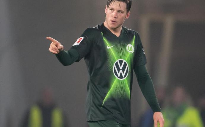 Leidet unter Fieber: Wolfsburgs Wout Weghorst. Foto: Swen Pförtner/dpa