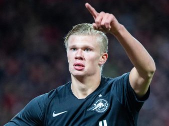 Erling Haaland steht noch bei RB Salzburg unter Vertrag. Foto: Georg Hochmuth/APA/dpa Erling Haaland steht noch bei RB Salzburg unter Vertrag. Foto: Georg Hochmuth/APA/dpa