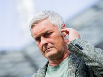 Möchte in der Bundesliga keinen Spitzenjob mehr: Armin Veh. Foto: Rolf Vennenbernd/dpa Möchte in der Bundesliga keinen Spitzenjob mehr: Armin Veh. Foto: Rolf Vennenbernd/dpa