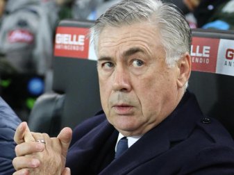 Carlo Ancelotti ist der neue Trainer des FC Everton. Foto: Gabriele Menis/ANSA/dpa Carlo Ancelotti ist der neue Trainer des FC Everton. Foto: Gabriele Menis/ANSA/dpa