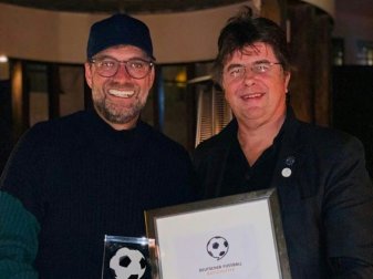 "Fußball-Botschafter"-Award an Jürgen Klopp überreicht