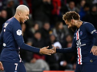 Mbappe (li.) und Neymar schossen Paris zum Pflichtsieg Mbappe (li.) und Neymar schossen Paris zum Pflichtsieg