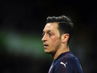 Hat derzeit viel Ärger beim FC Arsenal: Mesut Özil. Foto: Rui Vieira/AP/dpa Hat derzeit viel Ärger beim FC Arsenal: Mesut Özil. Foto: Rui Vieira/AP/dpa