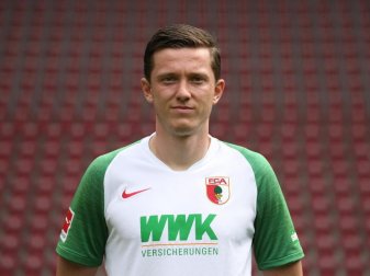 Bald ein Schalker?: Augsburgs Michael Gregoritsch. Foto: Karl-Josef Hildenbrand/dpa