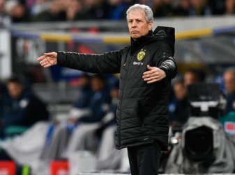 Geht schlecht gelaunt in die Winterpause: BVB-Coach Lucien Favre. Foto: Tom Weller/dpa
