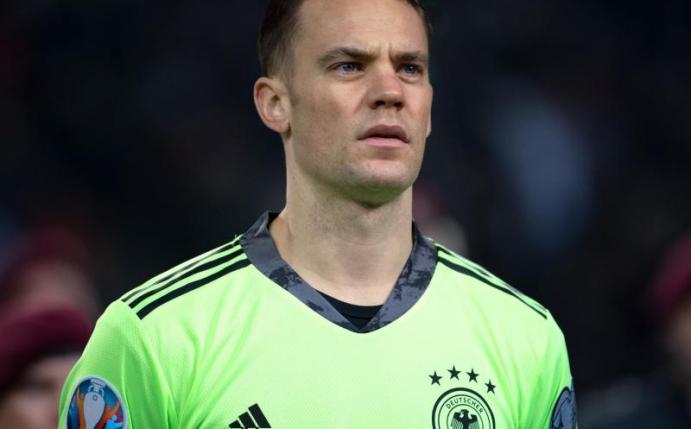 Deutschlands Torwart Manuel Neuer hat mit Marc-André ter Stegen kein Problem. Foto: Federico Gambarini/dpa