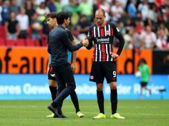 Der Treffer von Bas Dost (re.) reicht Frankfurt nicht Der Treffer von Bas Dost (re.) reicht Frankfurt nicht