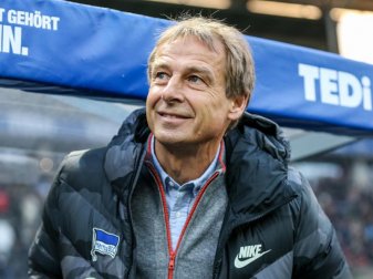 Will den Hertha-Kader verkleinern: Jürgen Klinsmann. Foto: Andreas Gora/dpa