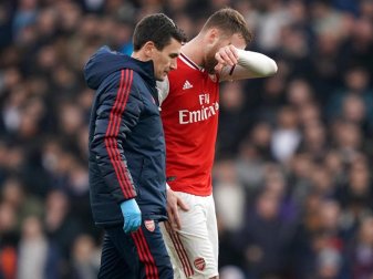 Arsenals Calum Chambers hat sich am Knie verletzt. Foto: John Walton/PA Wire/dpa Arsenals Calum Chambers hat sich am Knie verletzt. Foto: John Walton/PA Wire/dpa