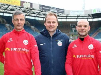 Härtel (l.) verlängert in Rostock Härtel (l.) verlängert in Rostock