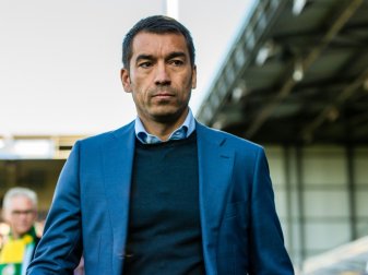 Giovanni van Bronckhorst trainiert nun Guangzhou R&F