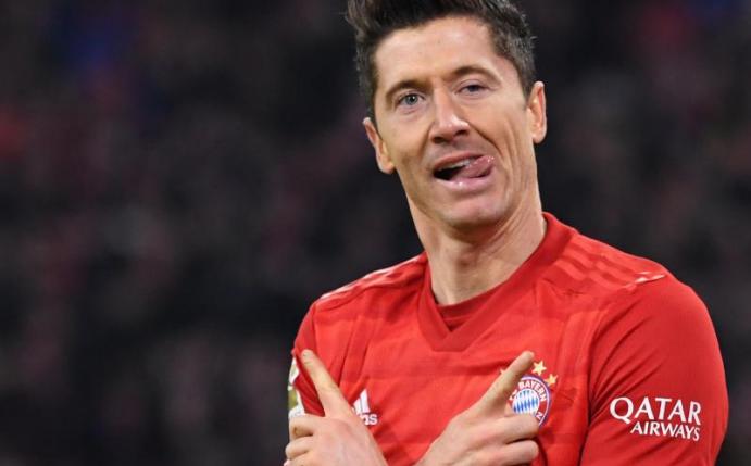 Robert Lewandowski wurde von den Profis der Fußball-Bundesliga zum besten Spieler der Hinrunde gewählt. Foto: Sven Hoppe/dpa