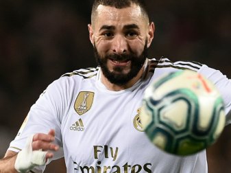 Benzema fällt wegen einer Muskelverhärtung aus Benzema fällt wegen einer Muskelverhärtung aus
