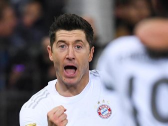Stand nach seiner Leisten-OP schon wieder auf dem Laufband: Robert Lewandowski. Foto: Patrick Seeger/dpa