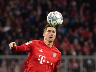 Bayern-Torjäger Robert Lewandowski musste sich an der Leiste operieren lassen. Foto: Matthias Balk/dpa