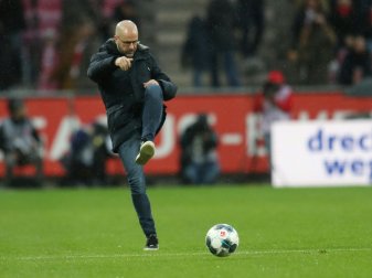 Soll bei Bayer verlängern: Trainer Peter Bosz Soll bei Bayer verlängern: Trainer Peter Bosz
