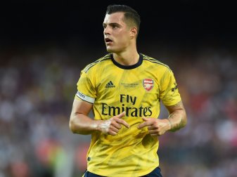 Granit Xhaka spielt seit 2016 beim FC Arsenal Granit Xhaka spielt seit 2016 beim FC Arsenal