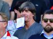 Ist oft bei SC-Spielen in seinem Wohnort Freiburg zu Gast: Bundestrainer Joachim Löw. Foto: Uwe Anspach/dpa