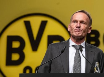 Ist von Mats Hummels überzeugt: BVB-Geschäftsführer Hans-Joachim Watzke. Foto: Bernd Thissen/dpa Ist von Mats Hummels überzeugt: BVB-Geschäftsführer Hans-Joachim Watzke. Foto: Bernd Thissen/dpa