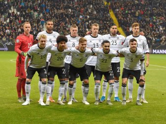 Die Fans glauben nicht an den EM-Titel für das DFB-Team Die Fans glauben nicht an den EM-Titel für das DFB-Team